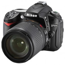Nikon D7000 kit (18-105mm VR)